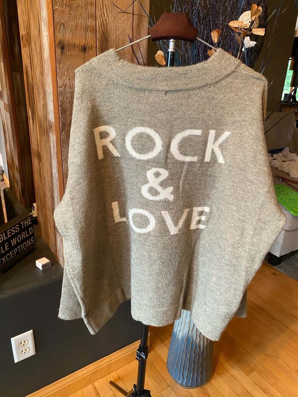 Kori Womens Size M V-Neck Rock & Love Pullover Sweater Grey - Picture 2 of 6